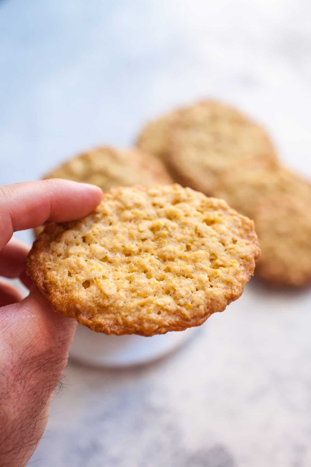 Crispy Oatmeal Cookies