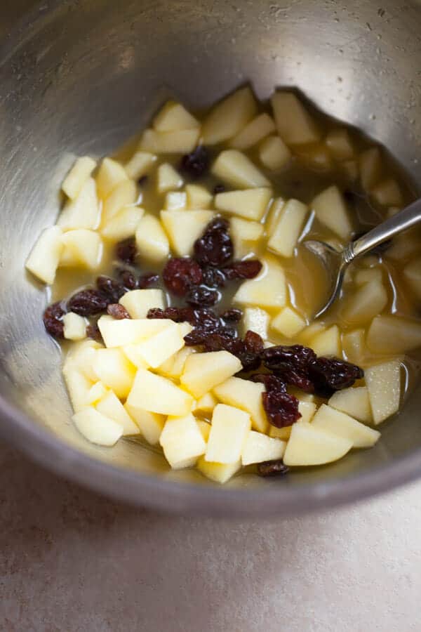A simple fruit and raisin mix for muesli.