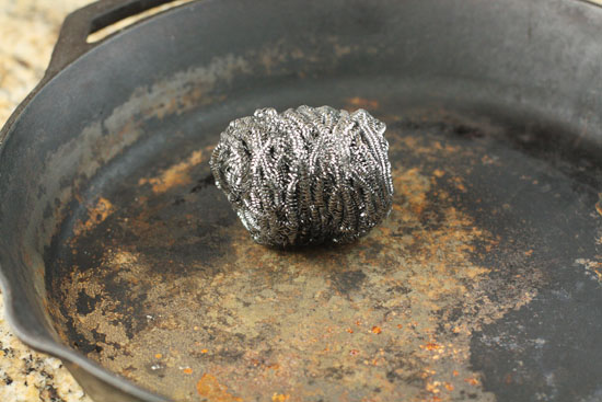 cleaning a cast iron skillet