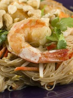 Shrimp Pad Thai from Macheesmo