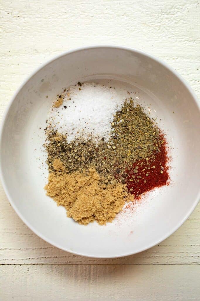 Spicy seasoning mix for potato chips
