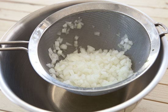 rinsed onions for Grapefruit Guacamole