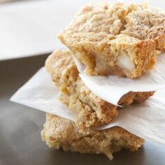 Delicious gluten-free almond blondies baked with almond flour and white chocolate chips!