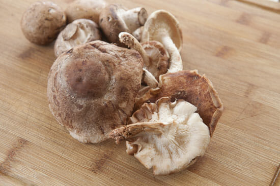 Mushrooms for congee.