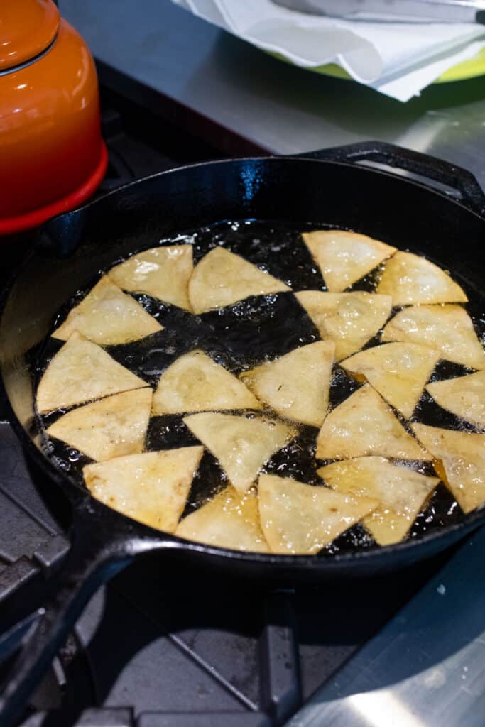 Frying tortilla chips for nachos