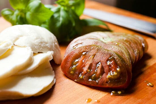 Caprese breakfast sandwich ingredients