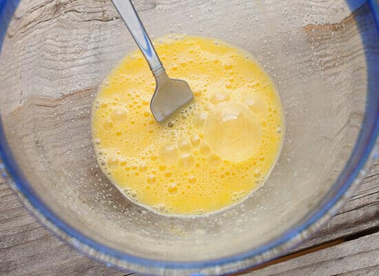 How to Make Cheesy eggs.