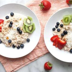Overnight Coconut Muesli: On hot summer days, I sometimes crave oatmeal, but without the heat. This chilled overnight muesli is definitely the answer. Easy to make in advance and a delicious weekday breakfast! | macheesmo.com