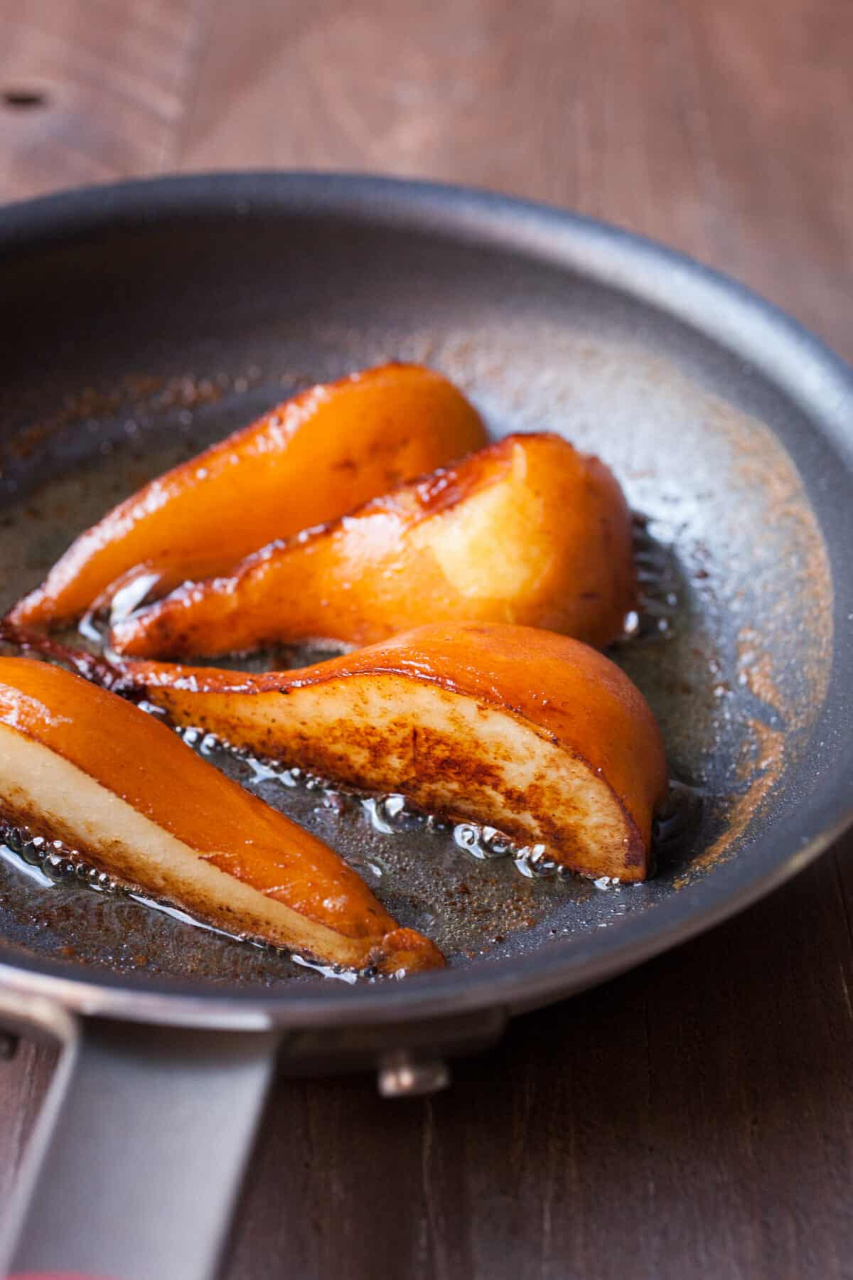 Caramelized Pears with Butter Rum Sauce