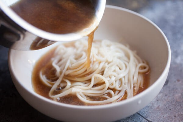 Making quick pork ramen recipe