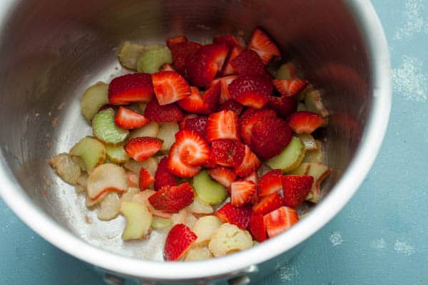 Cook it down - Strawberry Rhubarb Oatmeal Bowls