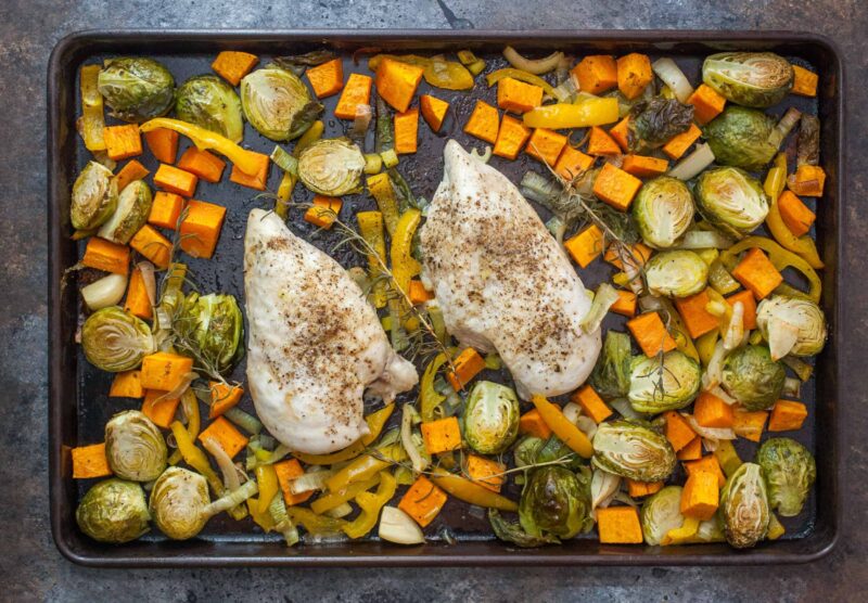 Fall Veggie Chicken Sheet Pan Dinner: This is a great recipe to bring some fall flavors into your dinner routine. Easy to make and everything cooks at once! | macheesmo.com