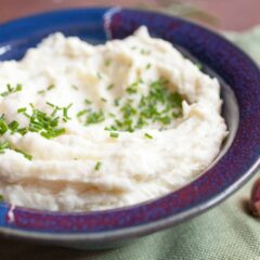 Roasted Garlic and Shallot Mashed Potatoes: Not only are these mashed potatoes super creamy, but they have real flavor. Roasted garlic and shallot mixes perfectly and makes for some of the best mashed you'll find! | macheesmo.com