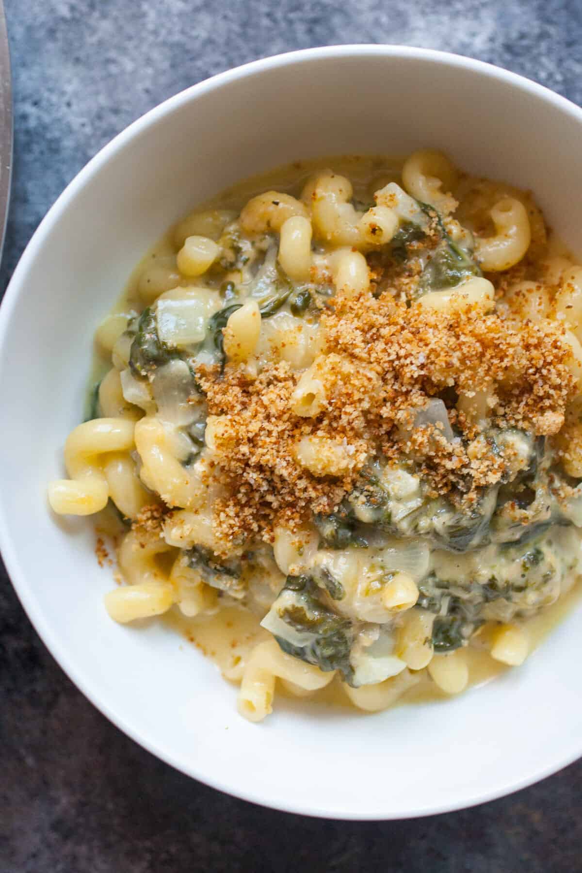 One Pot Spinach Mac and Cheese