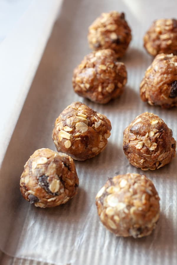 No Bake Peanut Butter Energy Balls