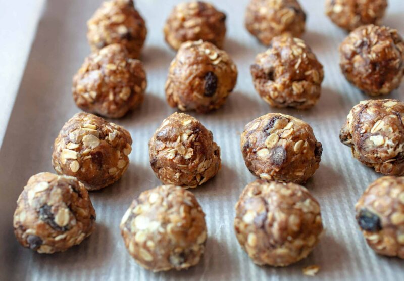 No Bake Peanut Butter Energy Balls