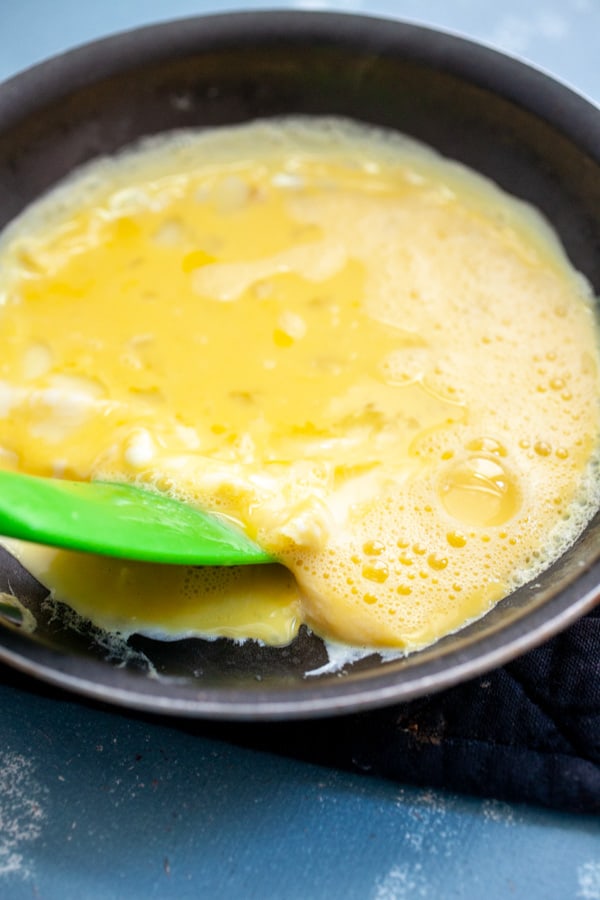 Starting eggs - Omelette