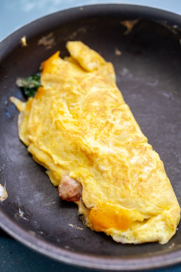 Omelette Done - Bacon Spinach Omelette