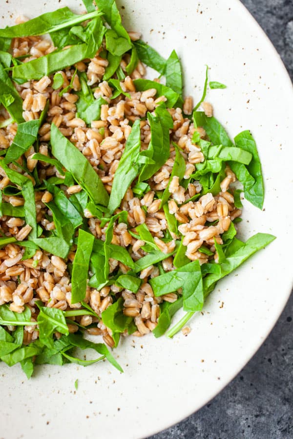 Farro and Spinach - Mediterranean Farro Salad Bowls