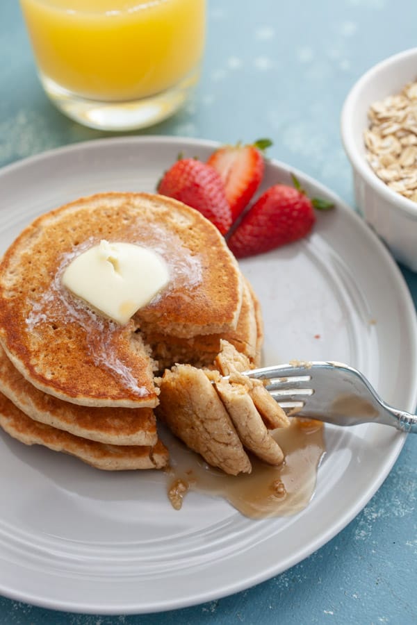 Oatmeal Blender Pancakes