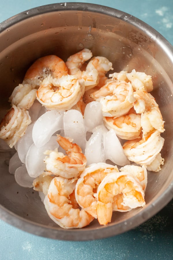 Chilling shrimp - Avocado Shrimp Lettuce Wraps