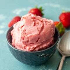 Easy Three-Ingredient Strawberry Frozen Yogurt