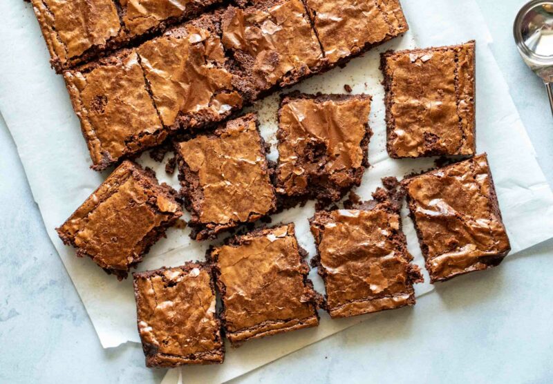 Weeknight Baking Brownies