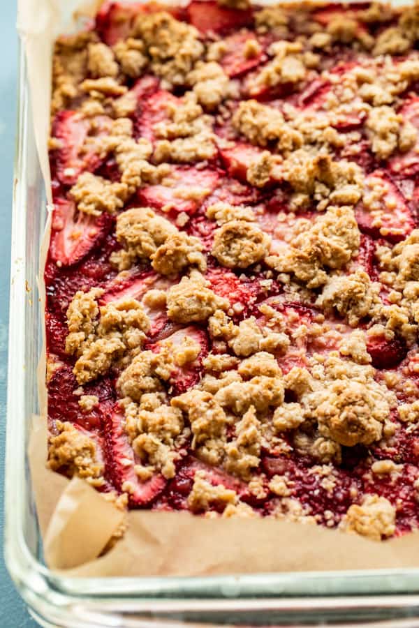 Baked Strawberry Bars with Oatmeal Crumb