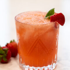 Strawberry Gin Fizz